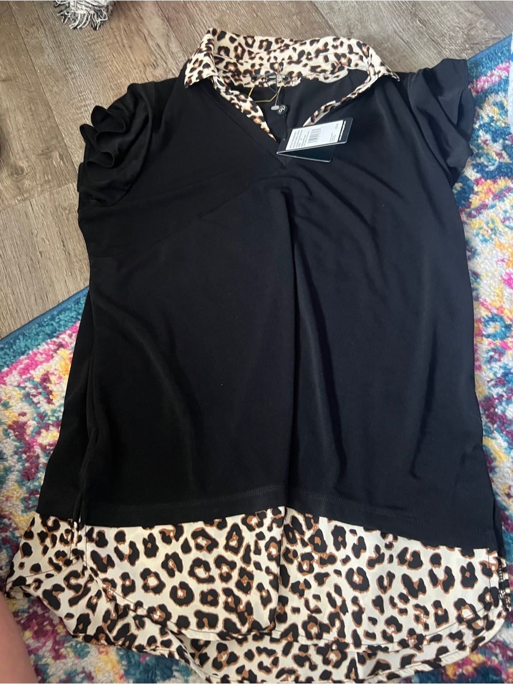 NWT Adrianna papell Black Women's Short-Sleeve Top with Leopard Trim